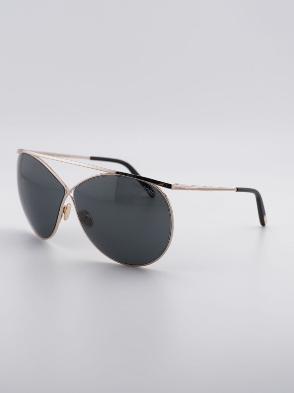 Tom Ford Stevie FT0761 28A Sunglasses Shiny Rose Gold Oval Frame